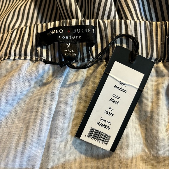NWT Romeo + Juliet Couture Striped Off Shoulder Dress M - Picture 5 of 7